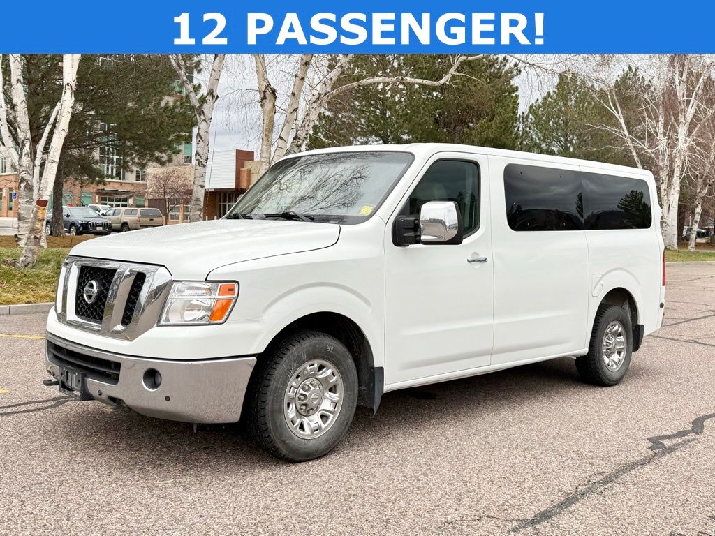 2013 Nissan NV SL's photo