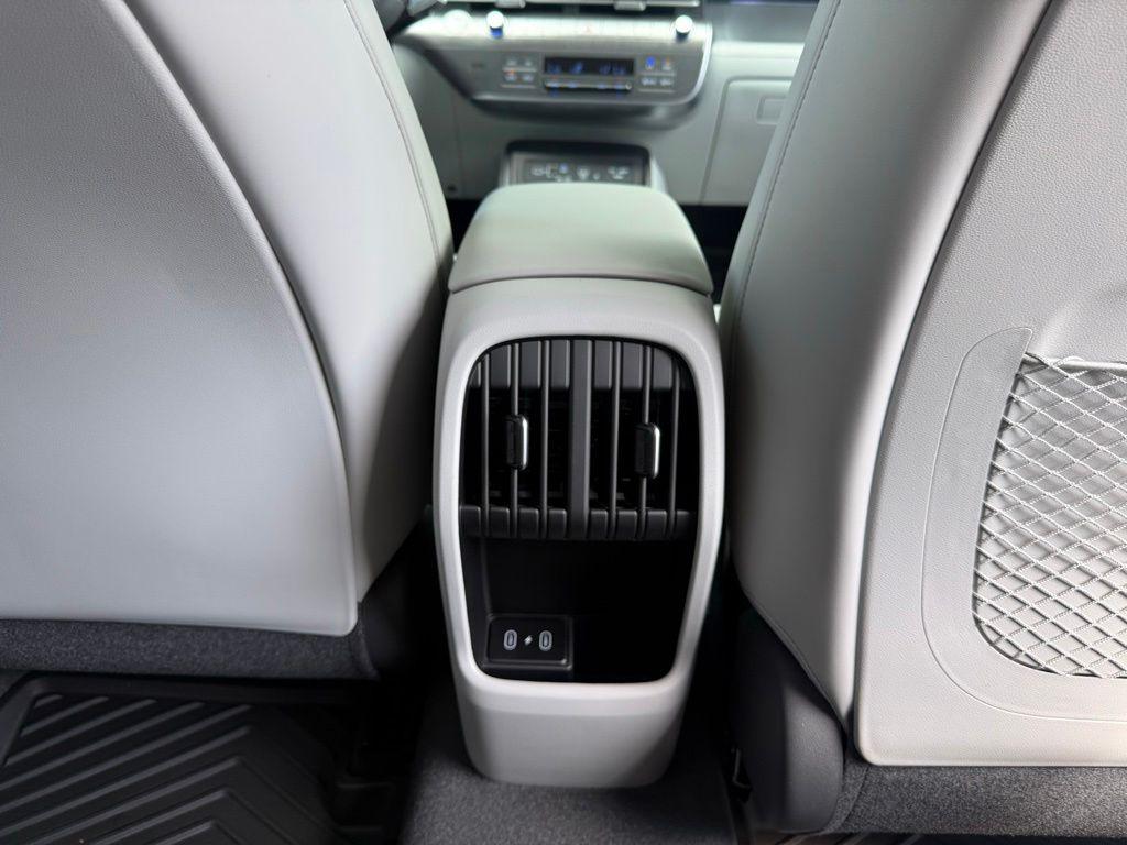 2026 Hyundai Kona SEL Premium - Photo 23