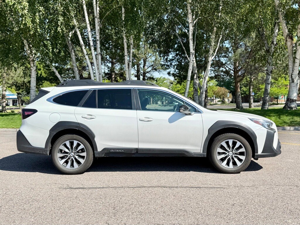 2023 Subaru Outback Limited photo 3