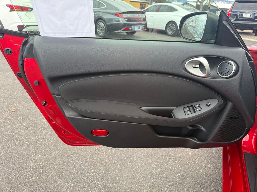 2019 Nissan 370Z Sport - Photo 14