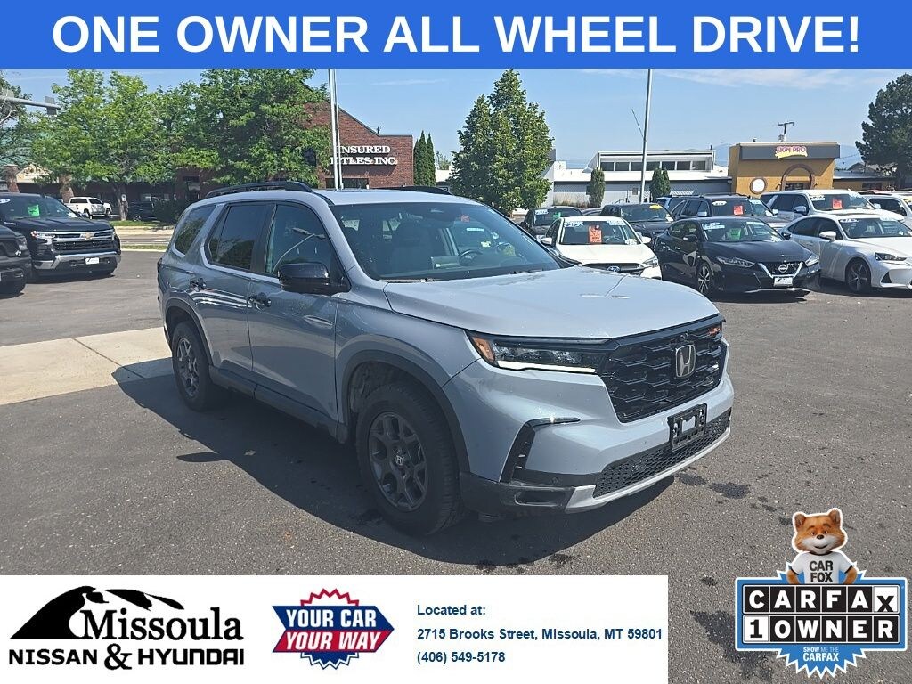 Used 2025 Honda Pilot TrailSport AWD SUV