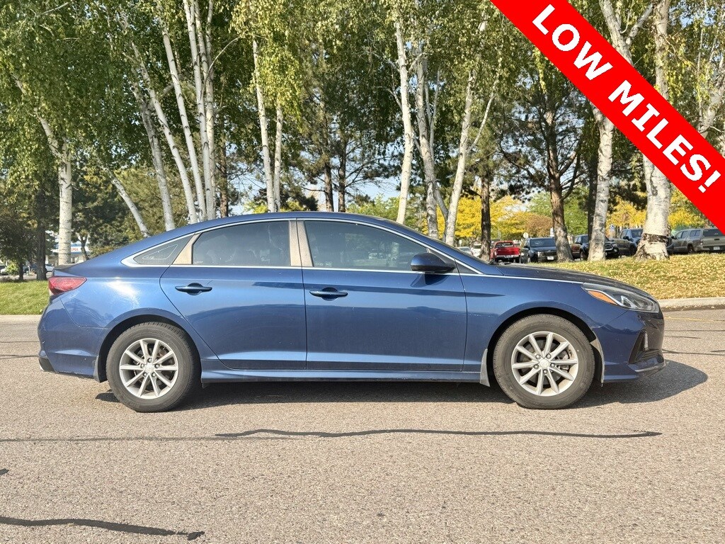 2018 Hyundai Sonata SE photo 3