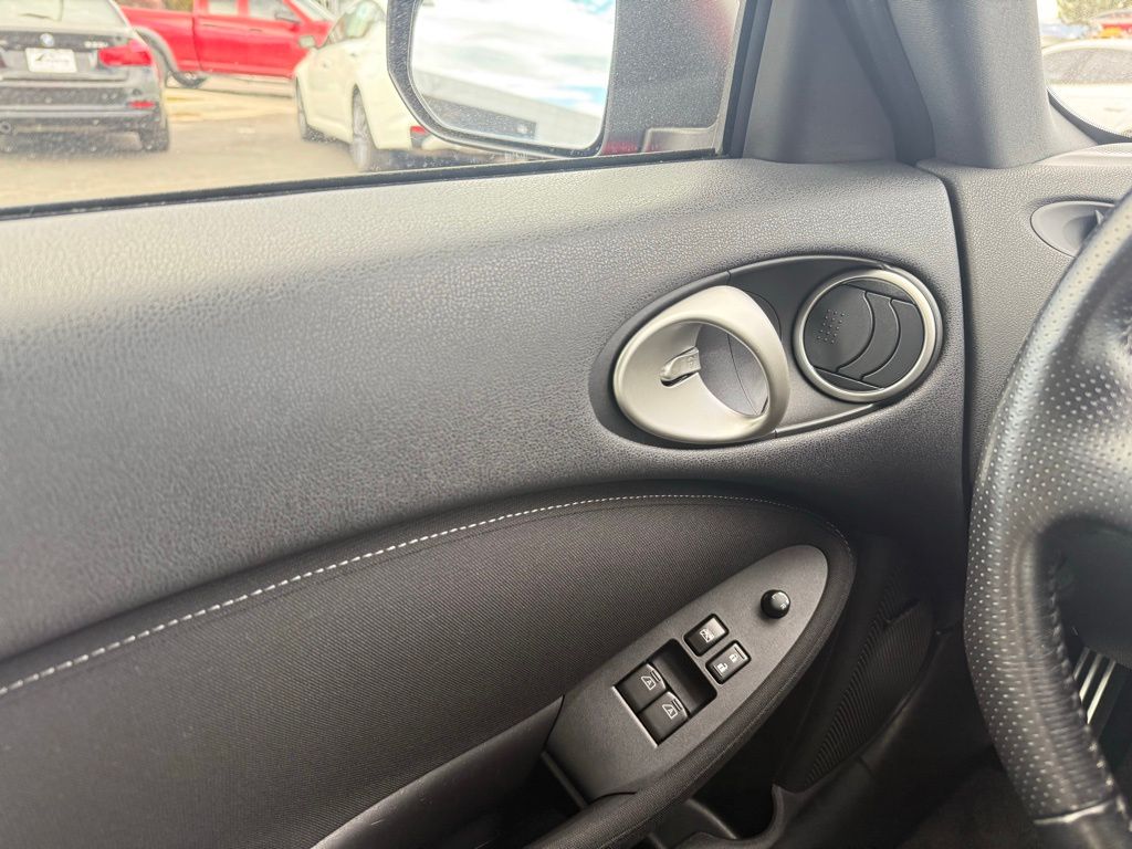 2019 Nissan 370Z Sport - Photo 27