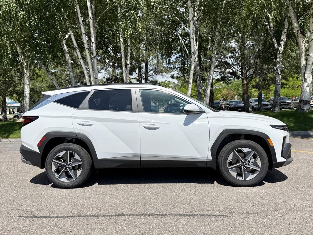 2025 Hyundai Tucson SEL photo 2