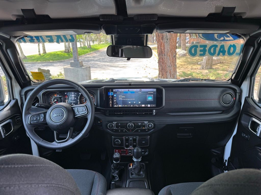 2025 Jeep Wrangler 4-Door Rubicon - Photo 21