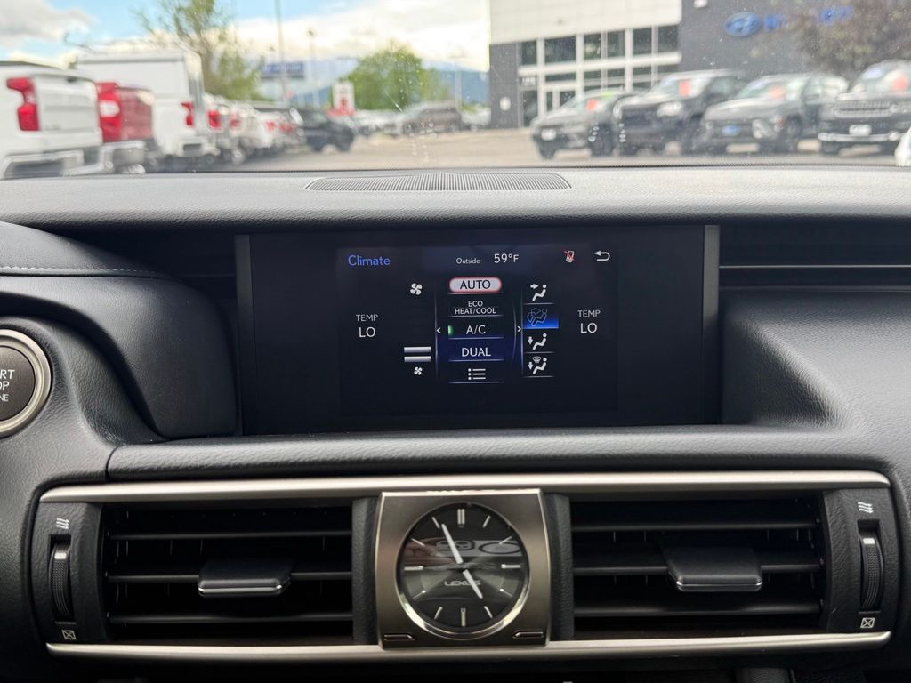 2018 Lexus IS 300 - Photo 30