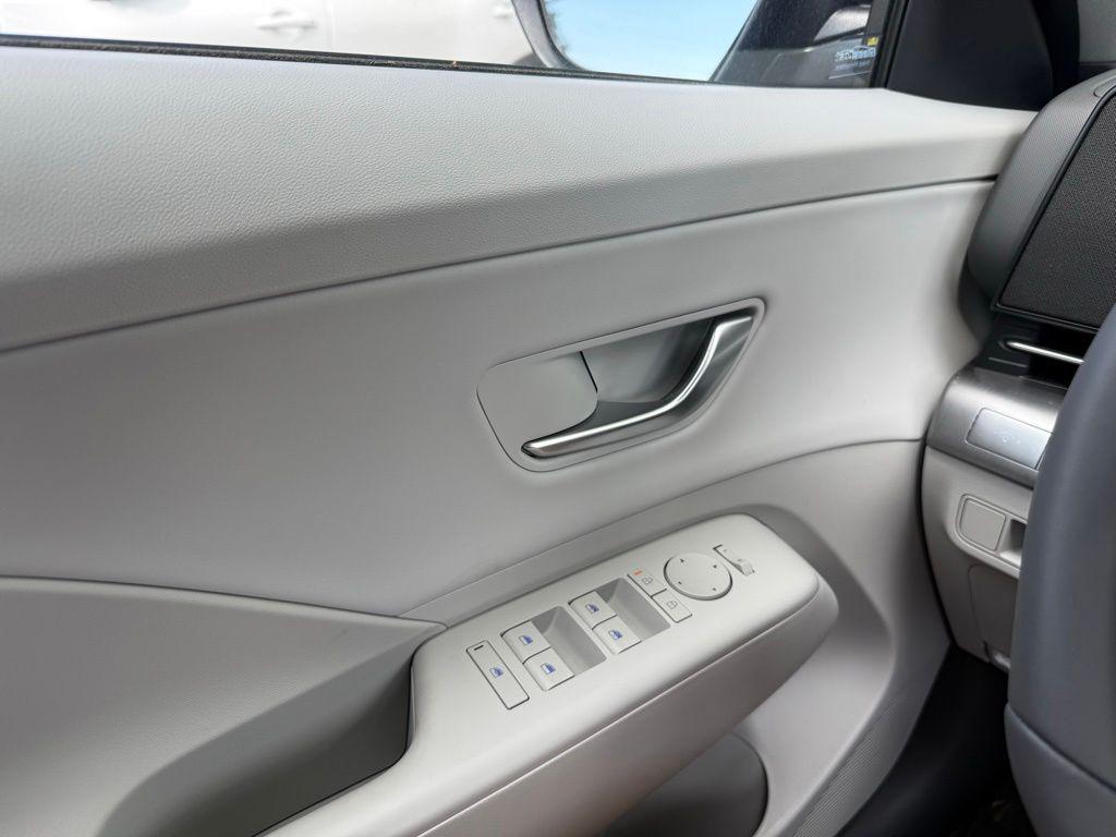 2026 Hyundai Kona SEL Premium - Photo 30