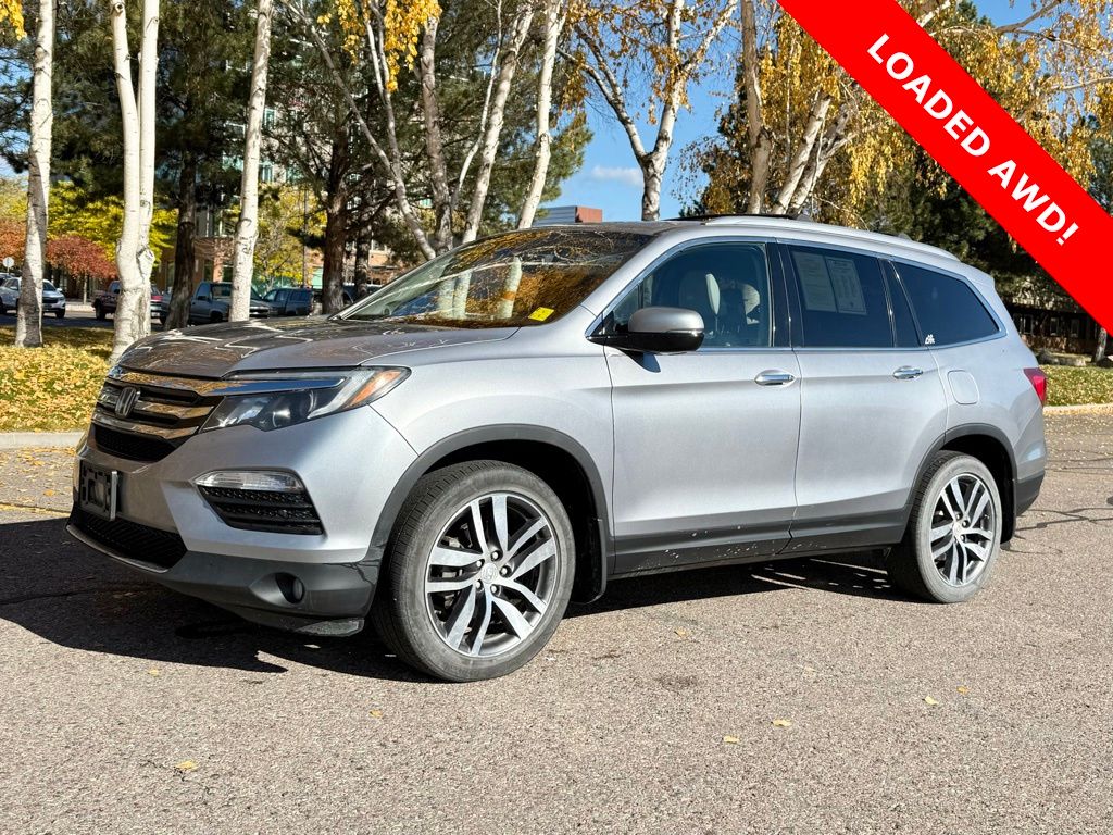 2017 Honda Pilot Touring's photo