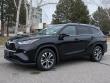 Used 2022 Toyota Highlander XLE 8 Passenger AWD SUV