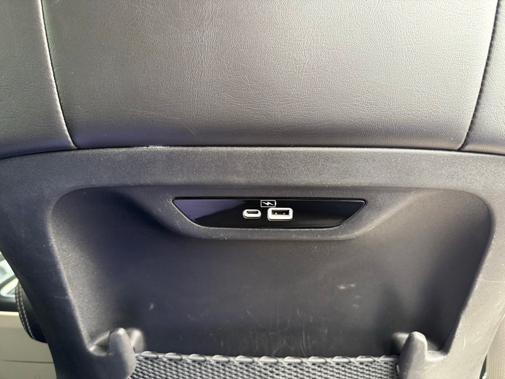 2023 Chrysler Pacifica Touring L - Photo 19