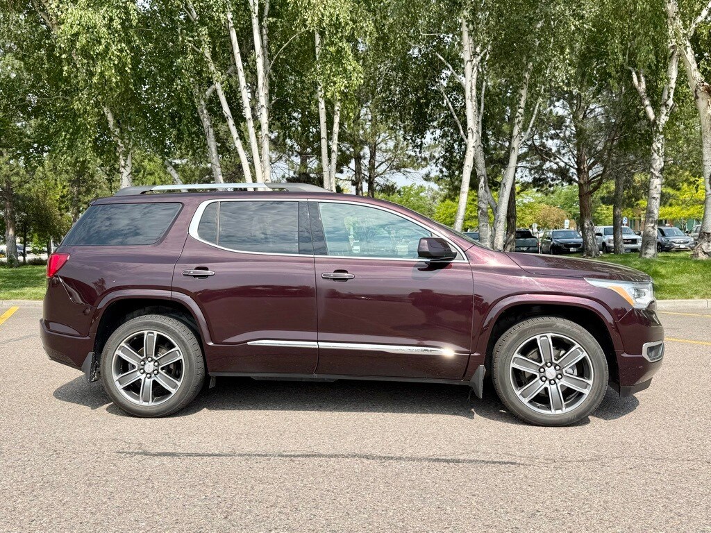 2017 Gmc Acadia Denali photo 3