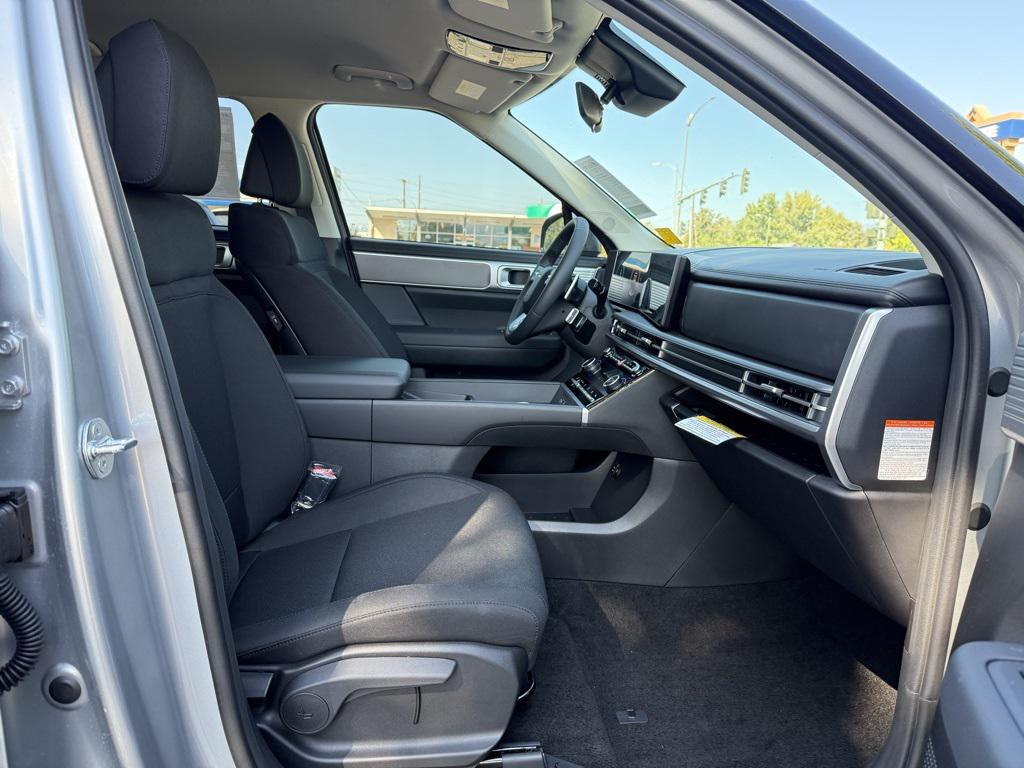 2026 Hyundai Santa Fe SE - Photo 14