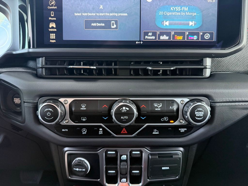2025 Jeep Wrangler 4-Door Rubicon - Photo 30
