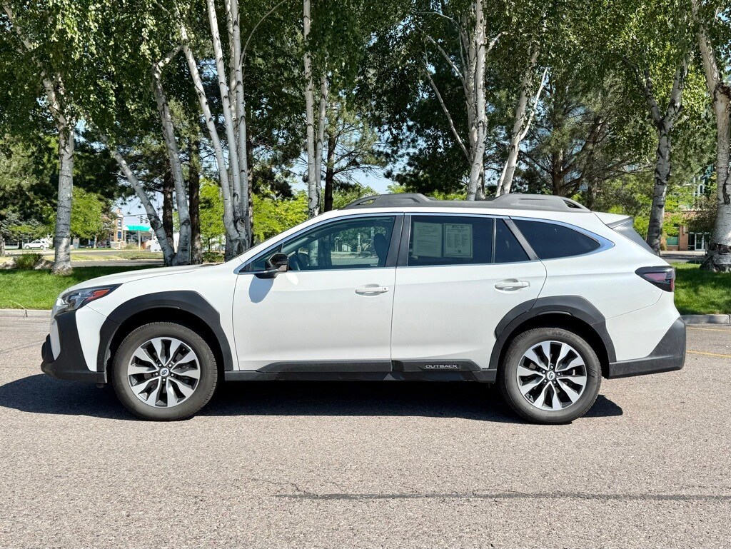 2023 Subaru Outback Limited photo 2
