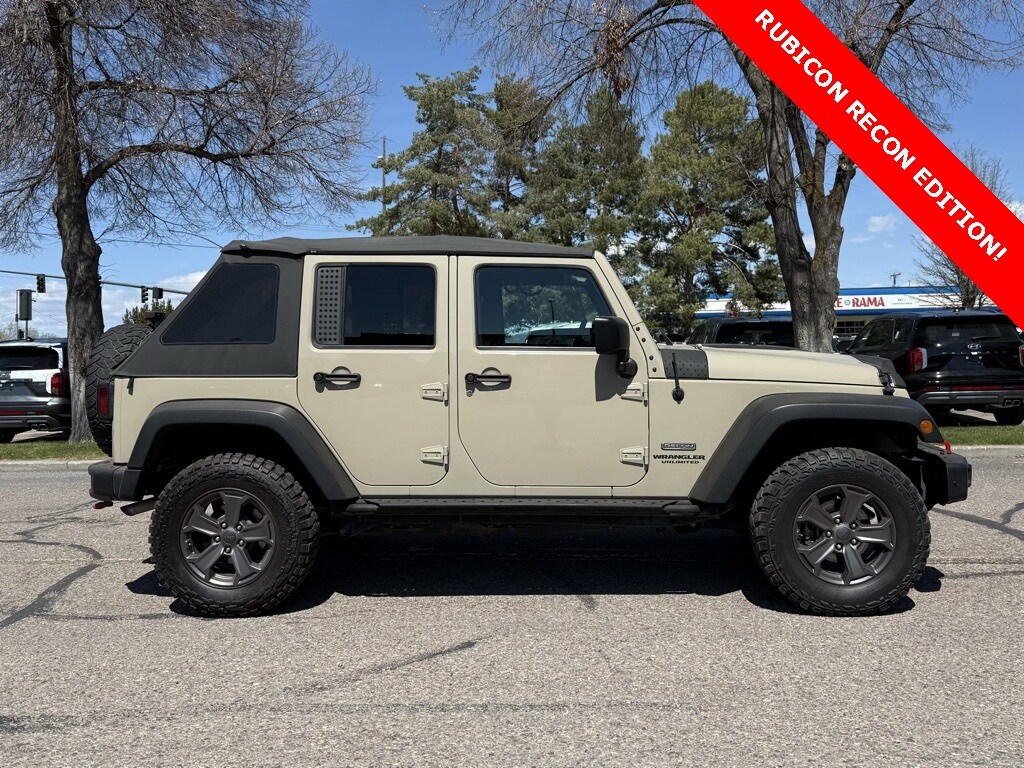 2017 Jeep Wrangler Unlimited Rubicon Recon photo 4