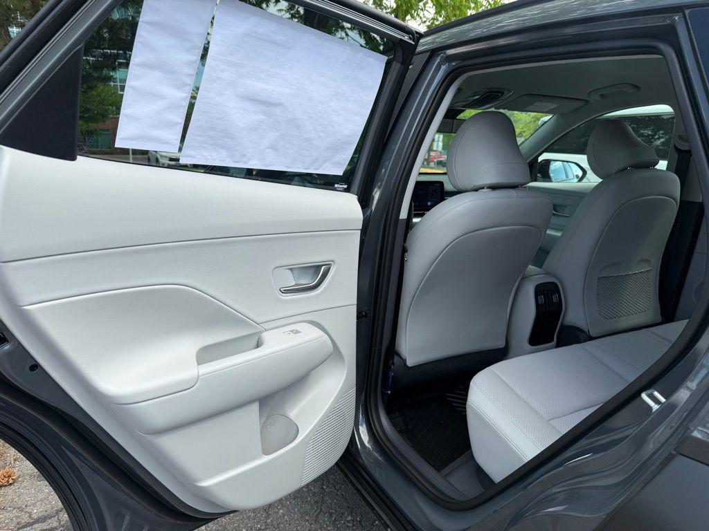 2026 Hyundai Kona SEL Premium - Photo 18