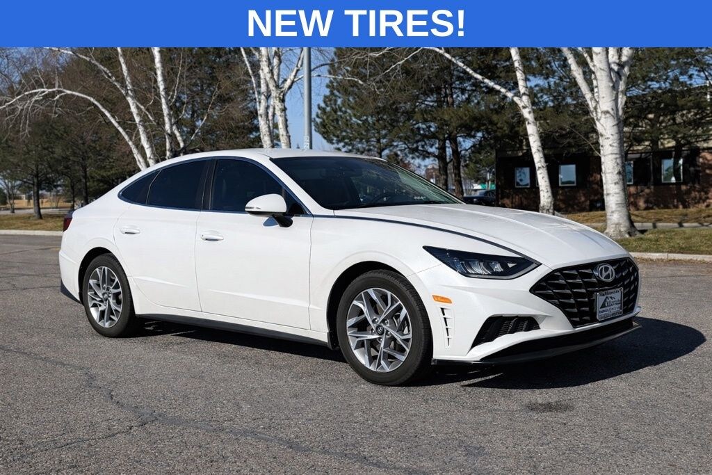 Used 2022 Hyundai Sonata SEL Sedan