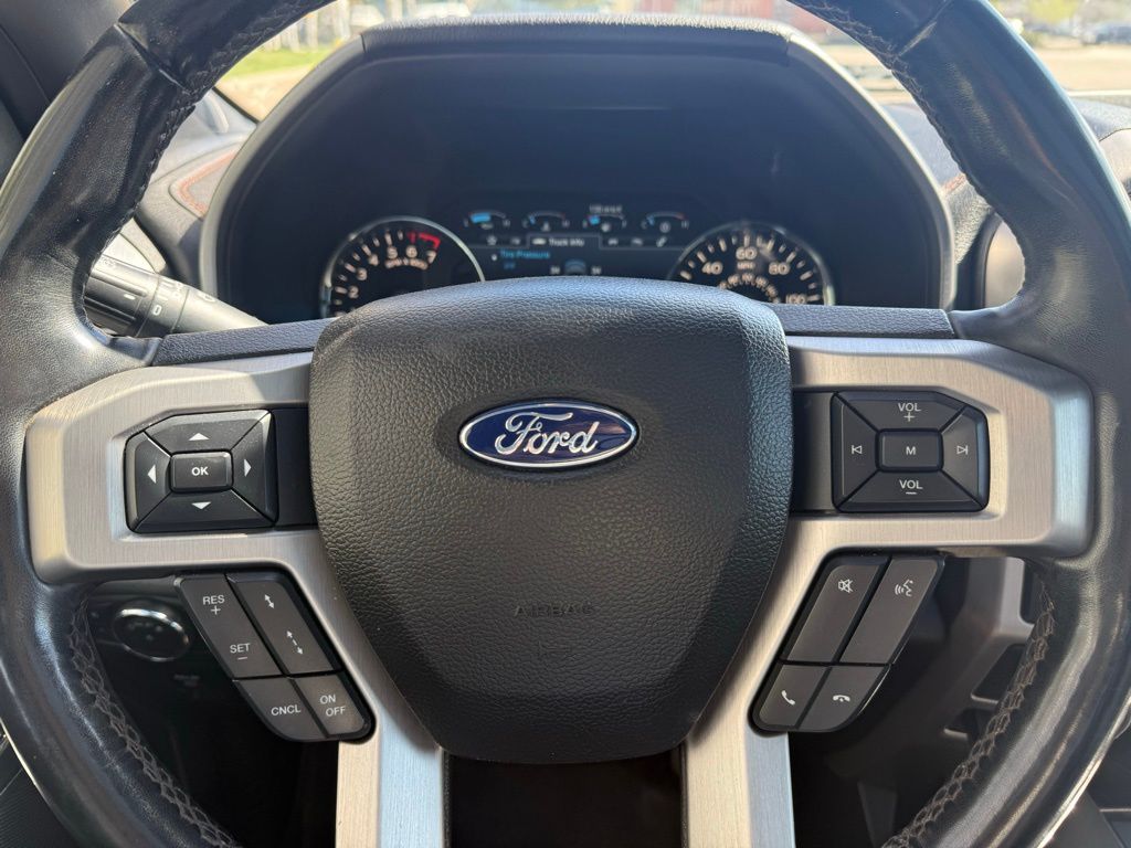 2019 Ford F-150 Platinum - Photo 13