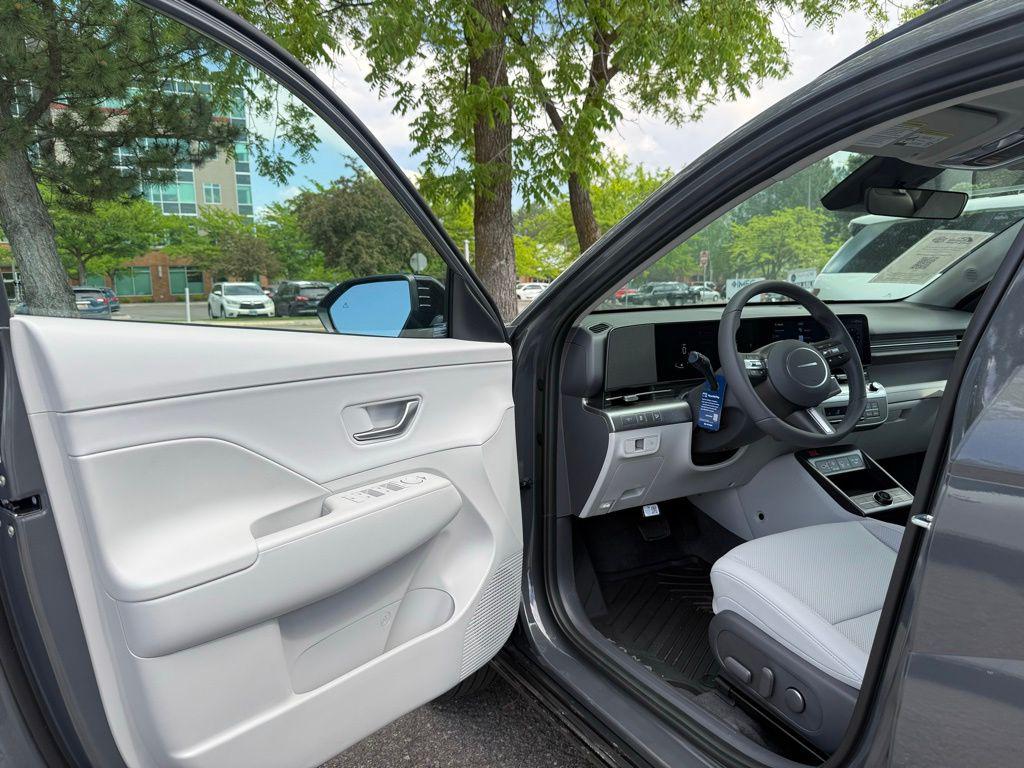 2026 Hyundai Kona SEL Premium - Photo 12