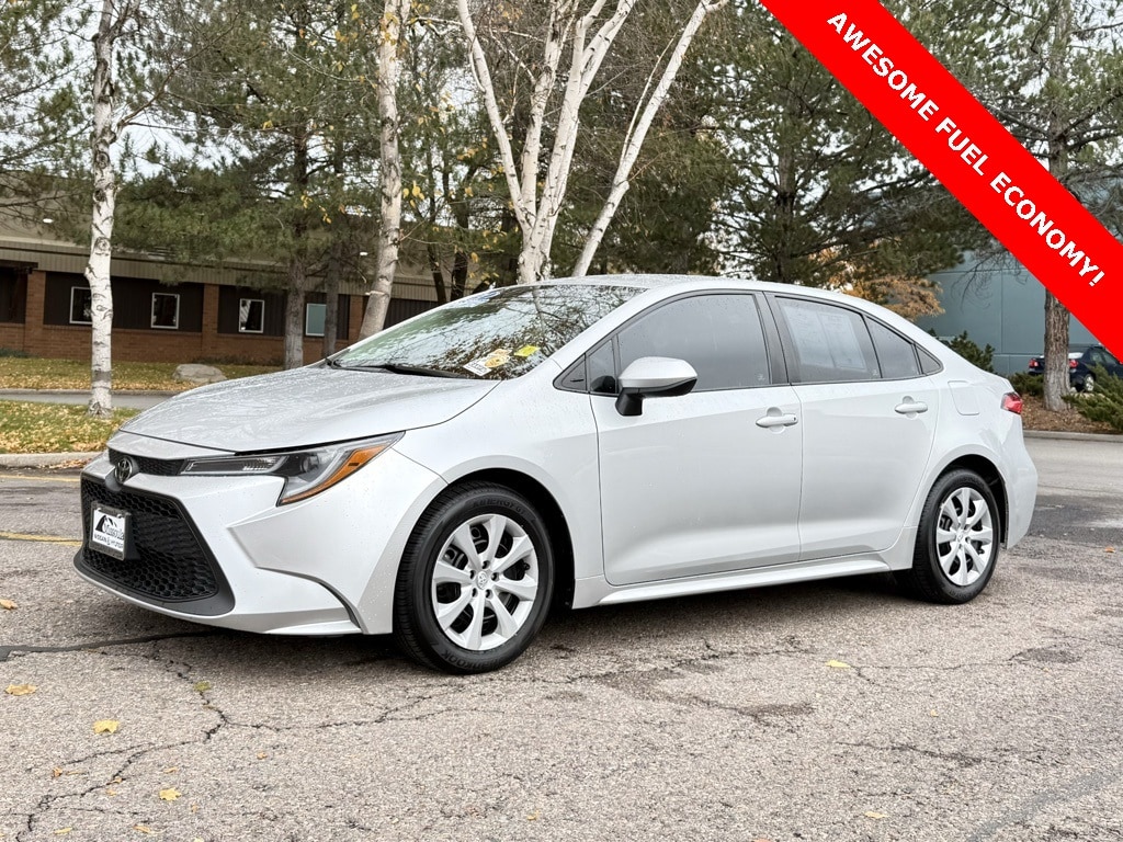 Used 2021 Toyota Corolla LE Sedan