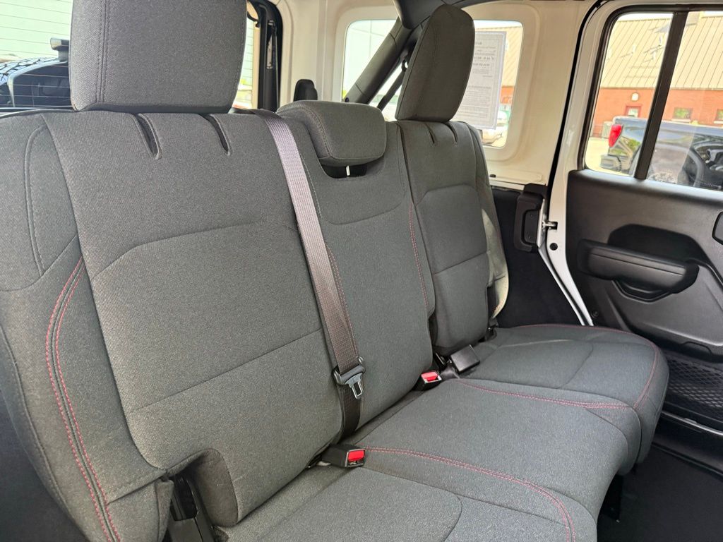 2025 Jeep Wrangler 4-Door Rubicon - Photo 18