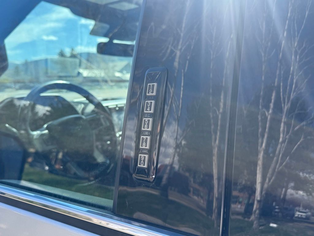 2019 Ford F-150 Platinum - Photo 25