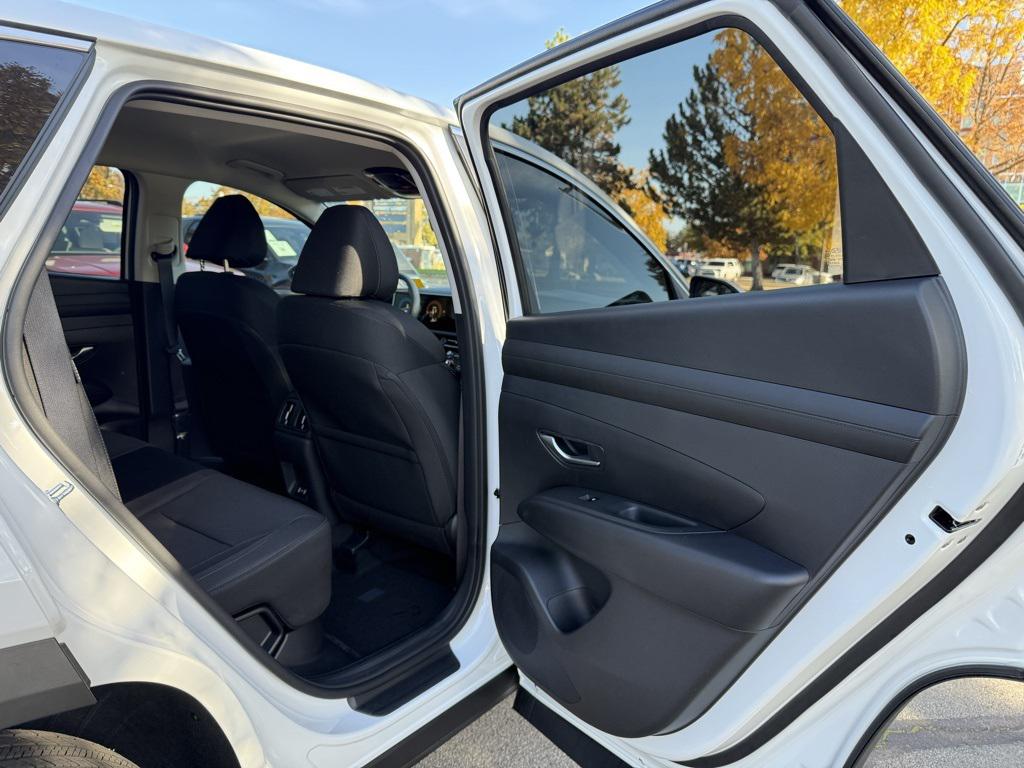 2026 Hyundai Tucson Blue SE - Photo 18