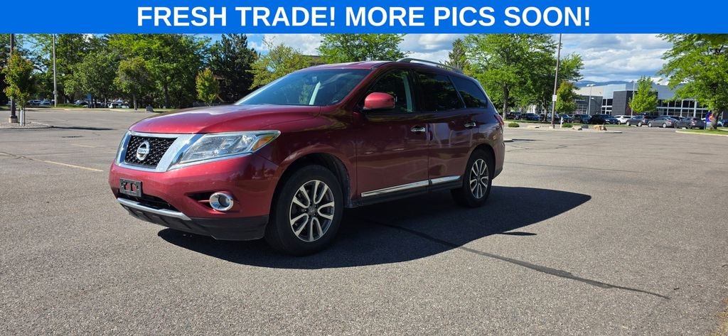 Used 2014 Nissan Pathfinder SL w/ Tech 4X4 SUV