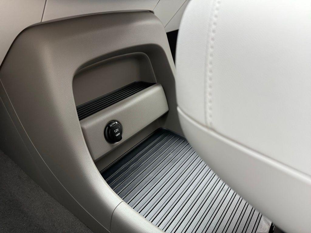 2026 Hyundai Palisade Limited - Photo 35
