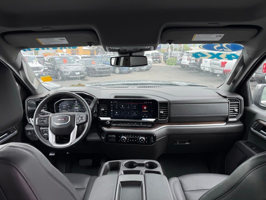 2025 GMC Sierra 1500 SLT - Photo 25