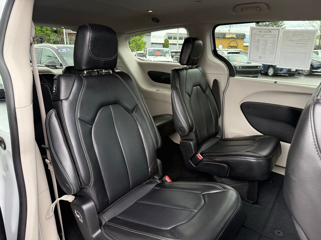 2023 Chrysler Pacifica Touring L - Photo 17