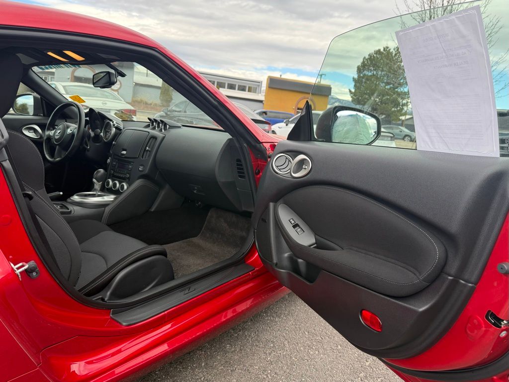 2019 Nissan 370Z Sport - Photo 16