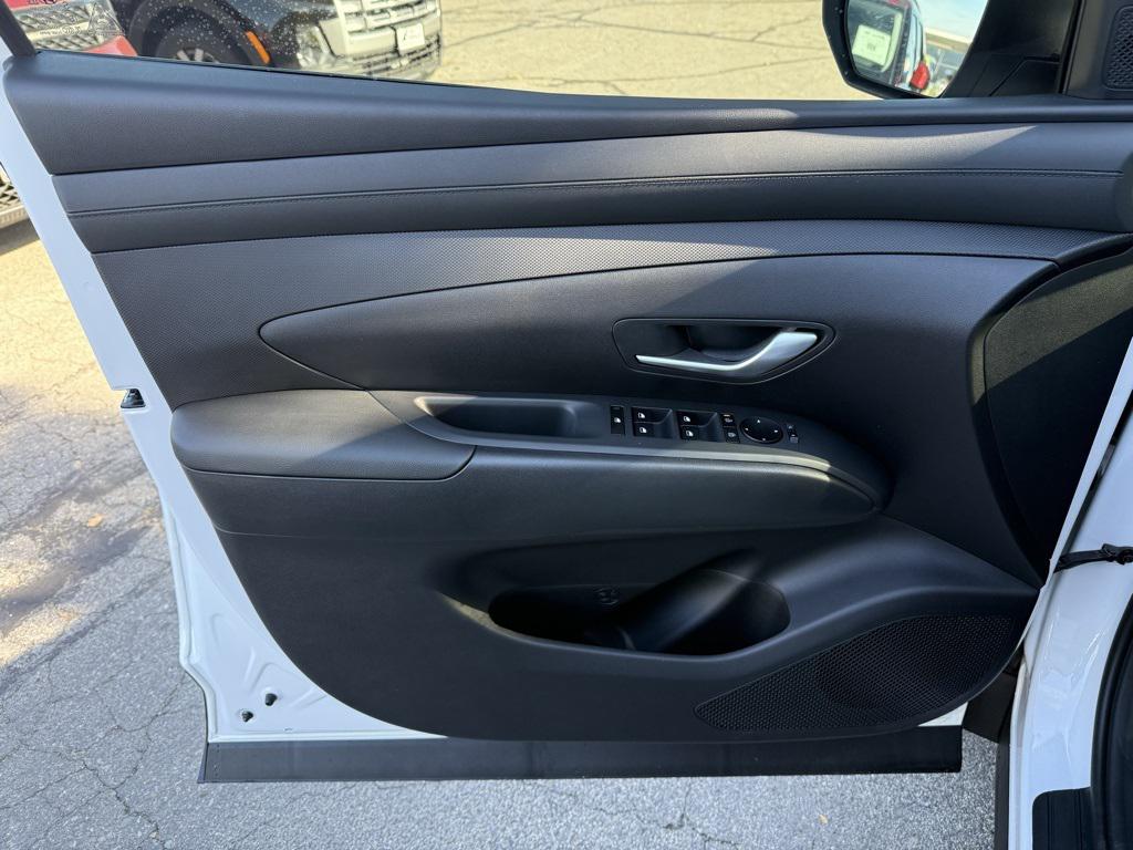 2026 Hyundai Tucson Blue SE - Photo 10