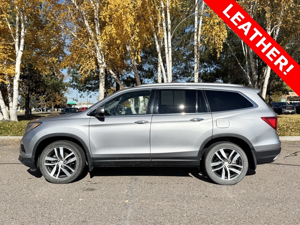 Used 2017 Honda Pilot Touring AWD SUV