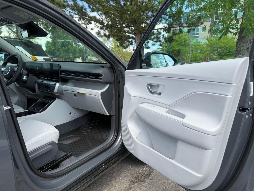 2026 Hyundai Kona SEL Premium - Photo 15