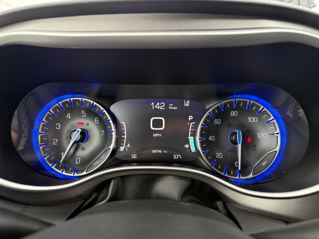 2023 Chrysler Pacifica Touring L - Photo 27