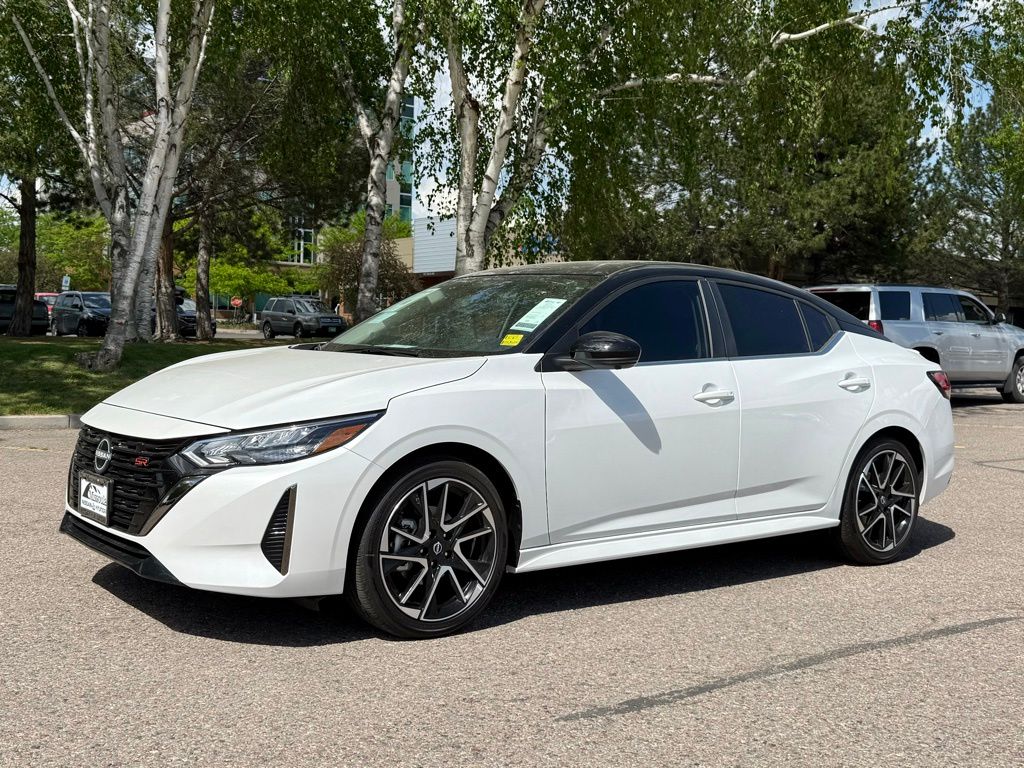 2025 Nissan Sentra SR's photo