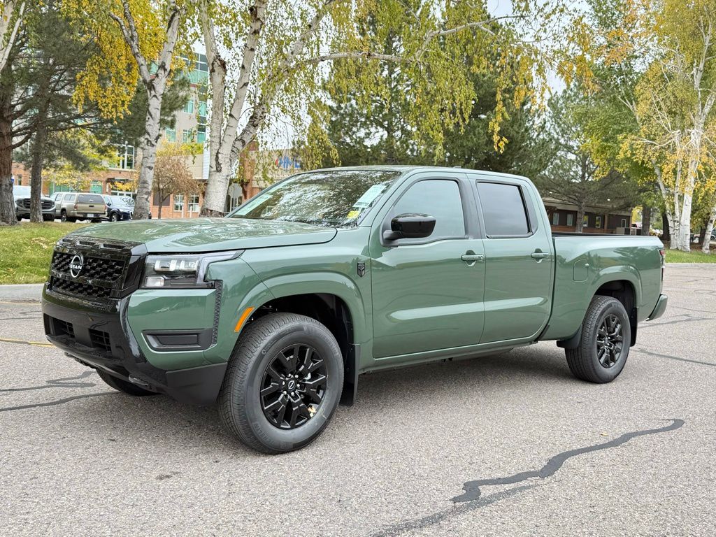 2026 Nissan Frontier SV's photo
