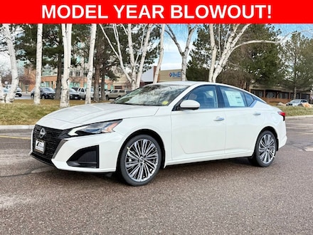 2025 Nissan Altima SL AWD Sedan