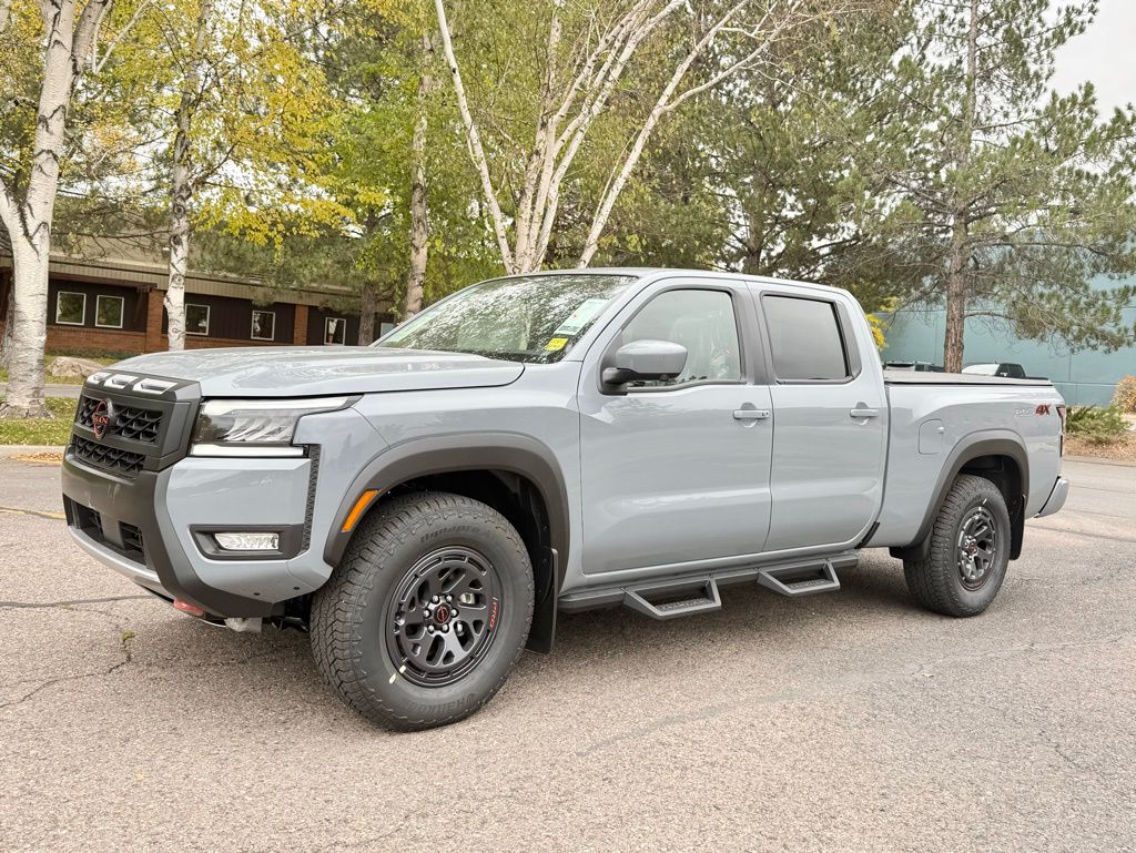 2026 Nissan Frontier PRO-4X's photo