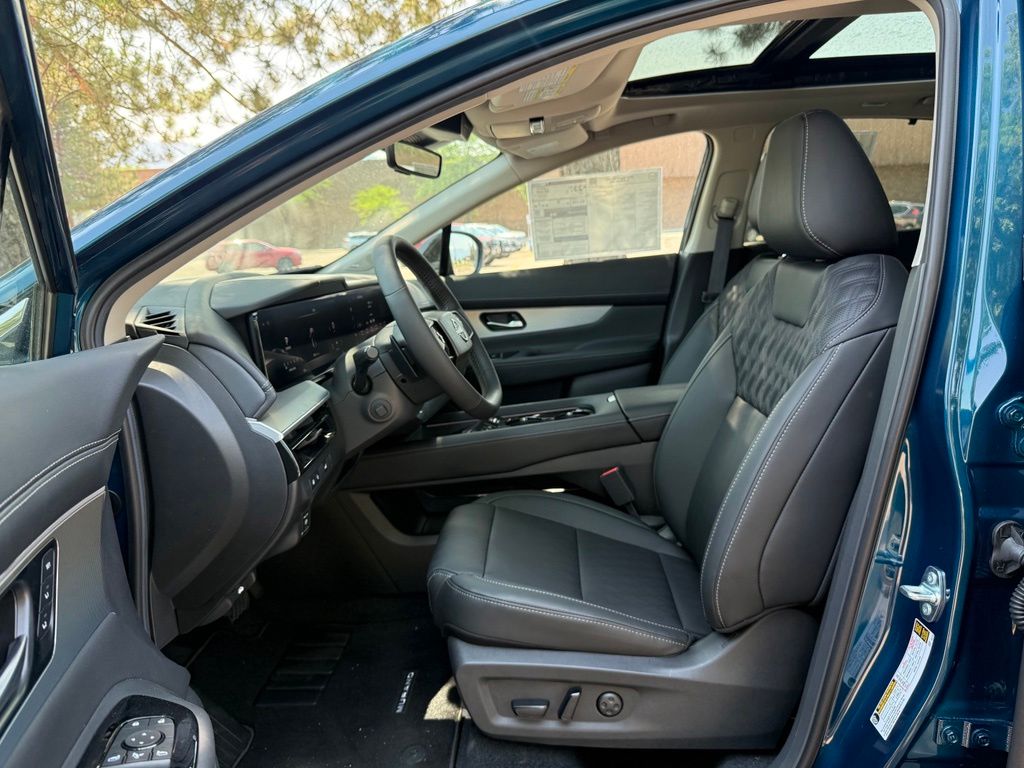 2026 Nissan Murano Platinum - Photo 14