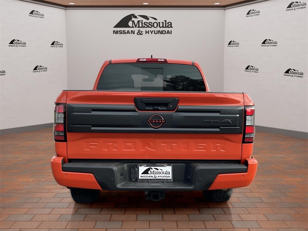 2025 Nissan Frontier PRO-4X photo 4