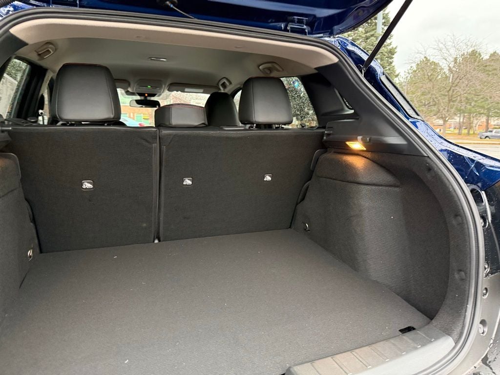2026 Nissan KICKS SR AWD - Photo 38