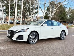 2025 Nissan Altima SL AWD Sedan