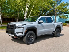 2026 Nissan Frontier PRO-4X Premium Crew Cab 4X4 Truck Crew Cab