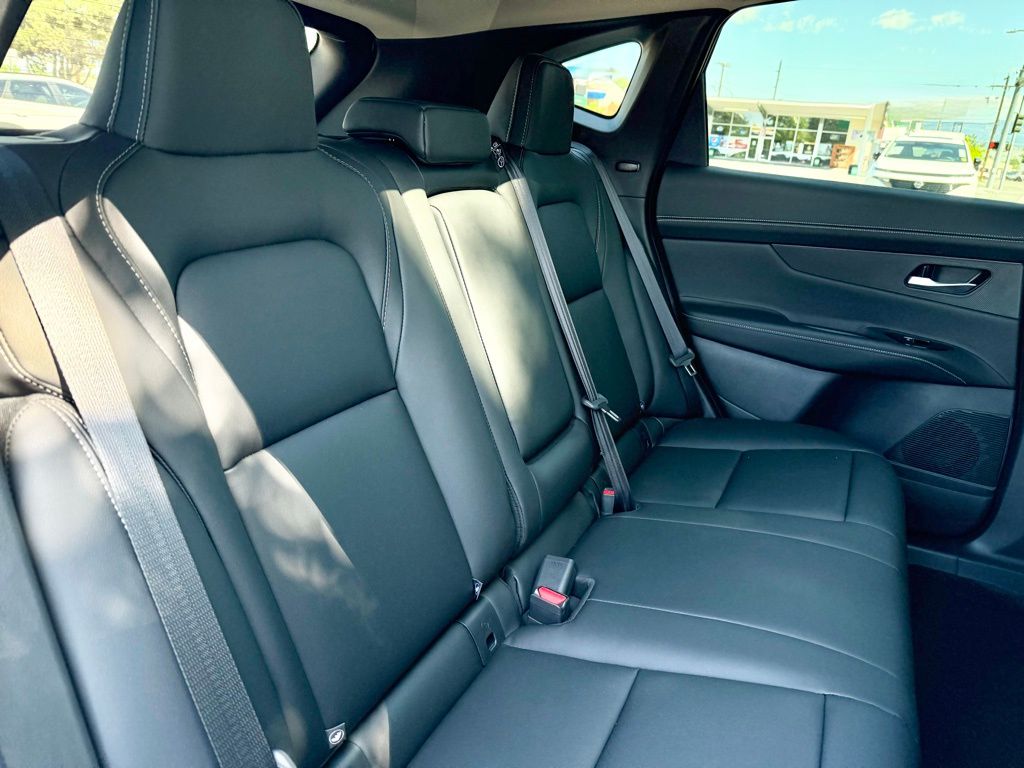 2025 Nissan Murano SL - Photo 18