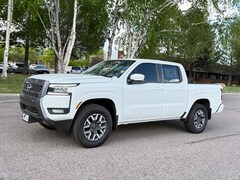 2025 Nissan Frontier SL Crew Cab 4X4 Truck Crew Cab