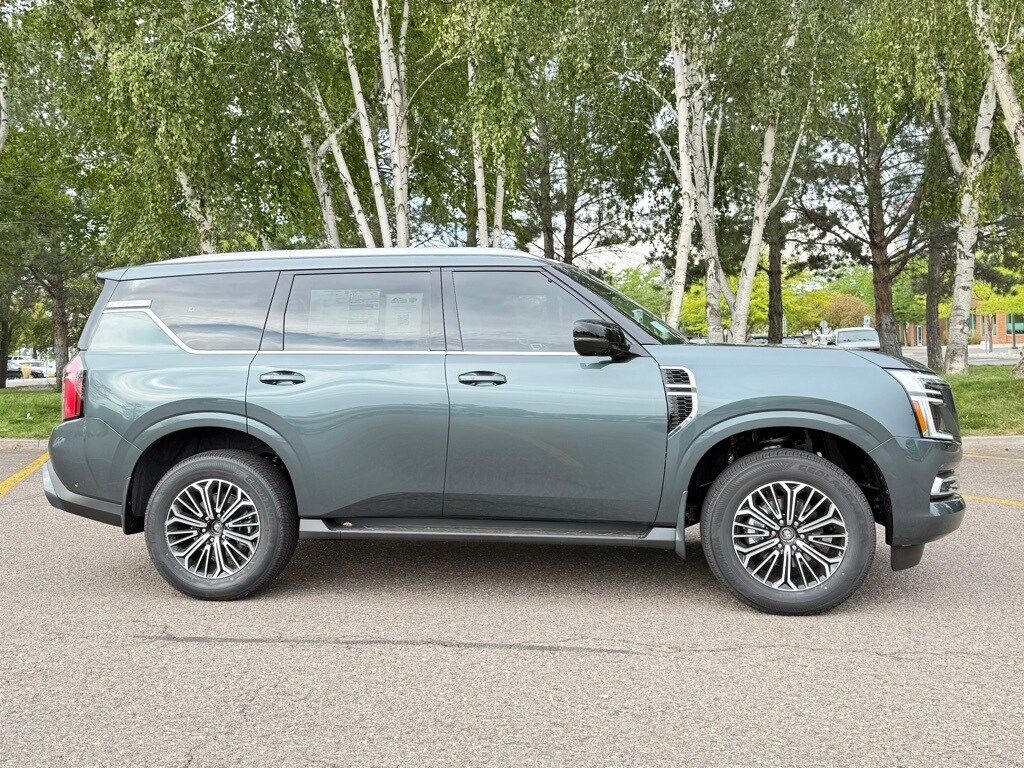 2026 Nissan Armada SL photo 2