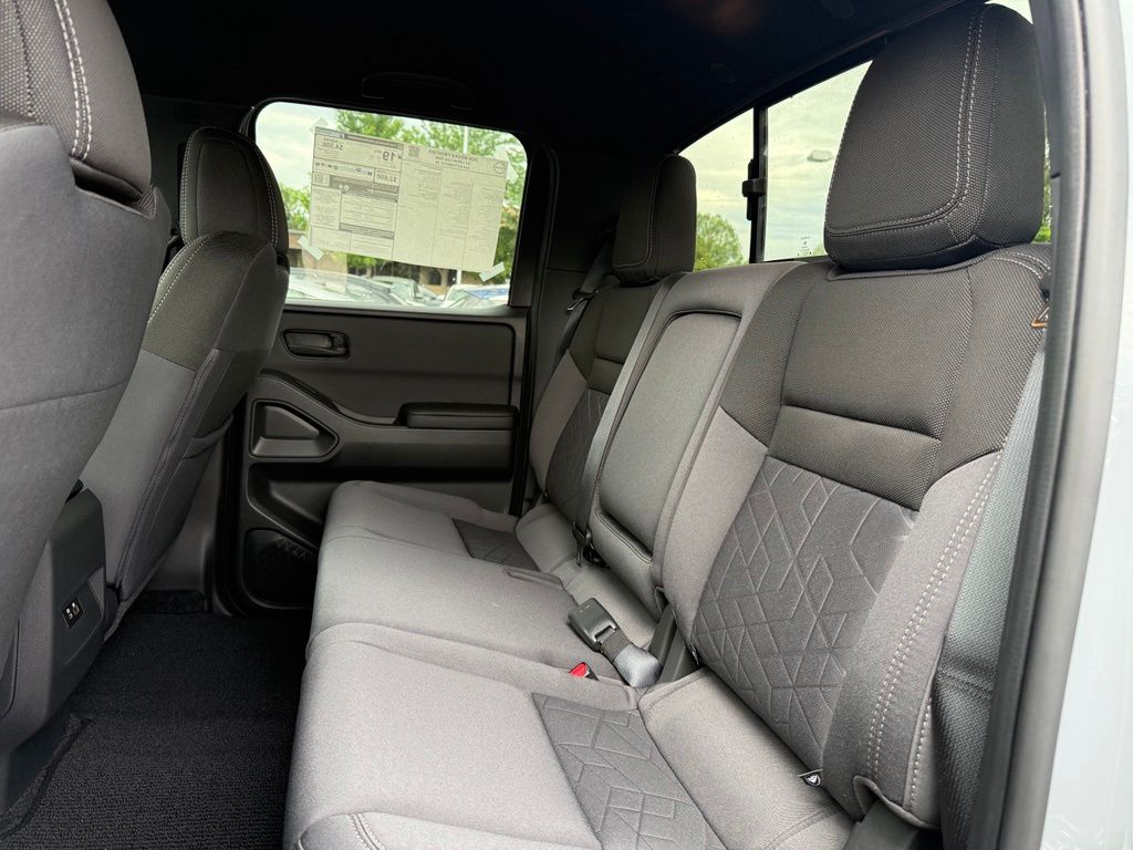 2026 Nissan Frontier SV - Photo 18