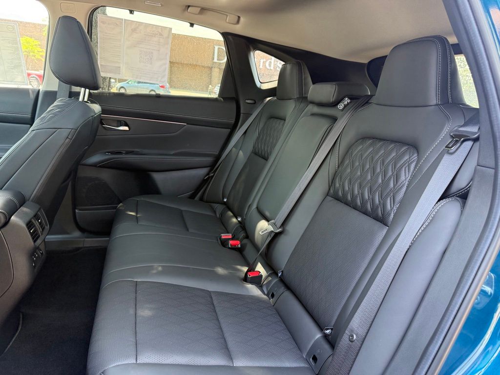 2026 Nissan Murano Platinum - Photo 18